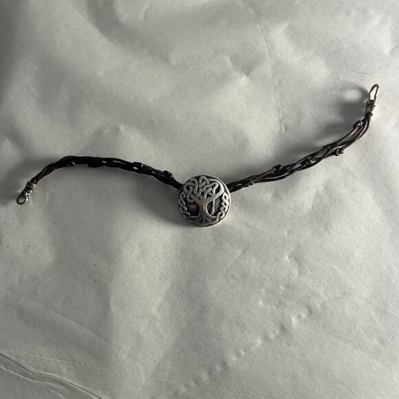 5/ $25 Tree of Life Bracelet leather strap - Picture 2 of 4